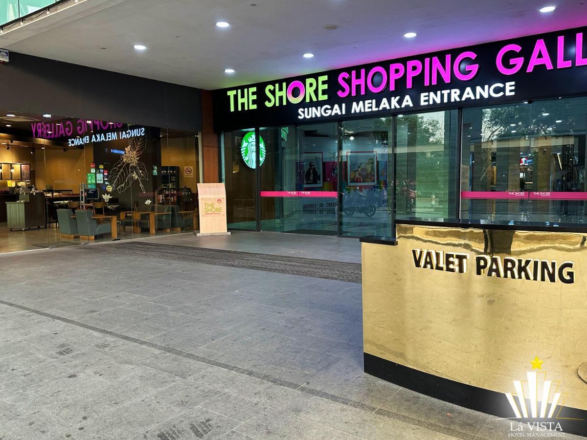 The Shore Hotel & Residences By La Vista Malacca Екстер'єр фото
